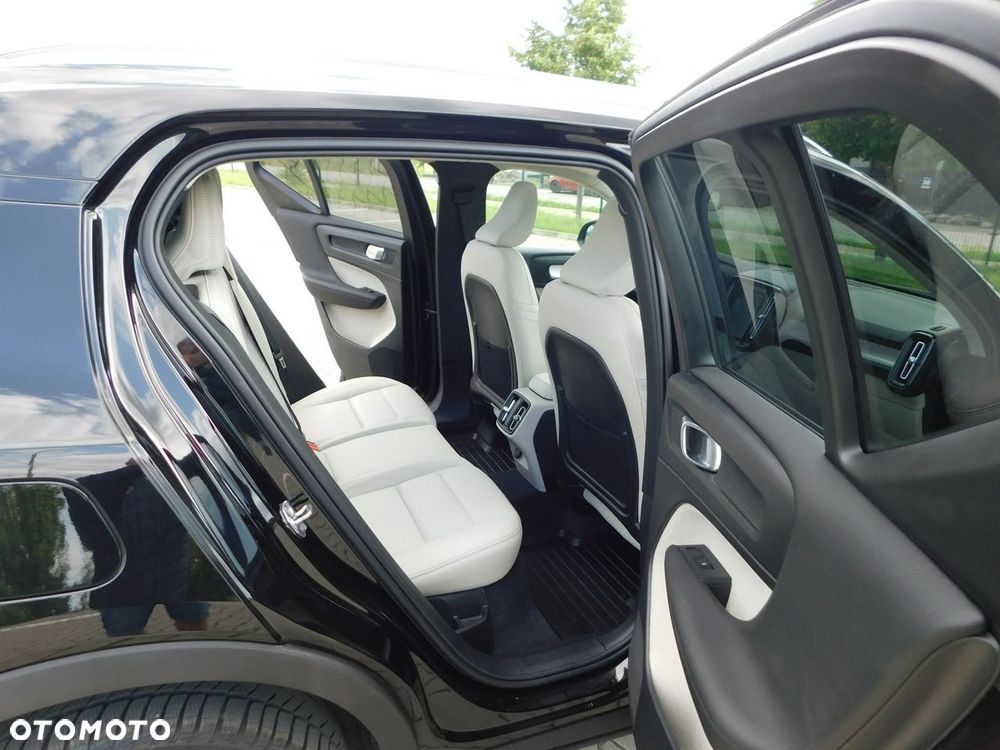 Volvo XC 40 D3 Momentum Pro - 11