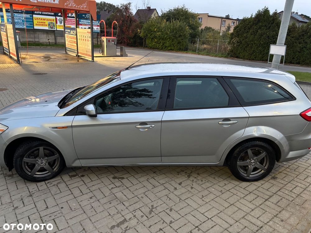 Ford Mondeo - 8