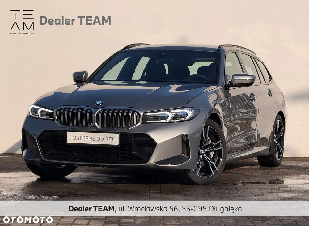 BMW Seria 3 330i xDrive M Sport - 1