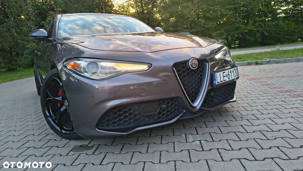 Alfa Romeo Giulia 2.0 Turbo 16V AT8 Veloce Ti - 6