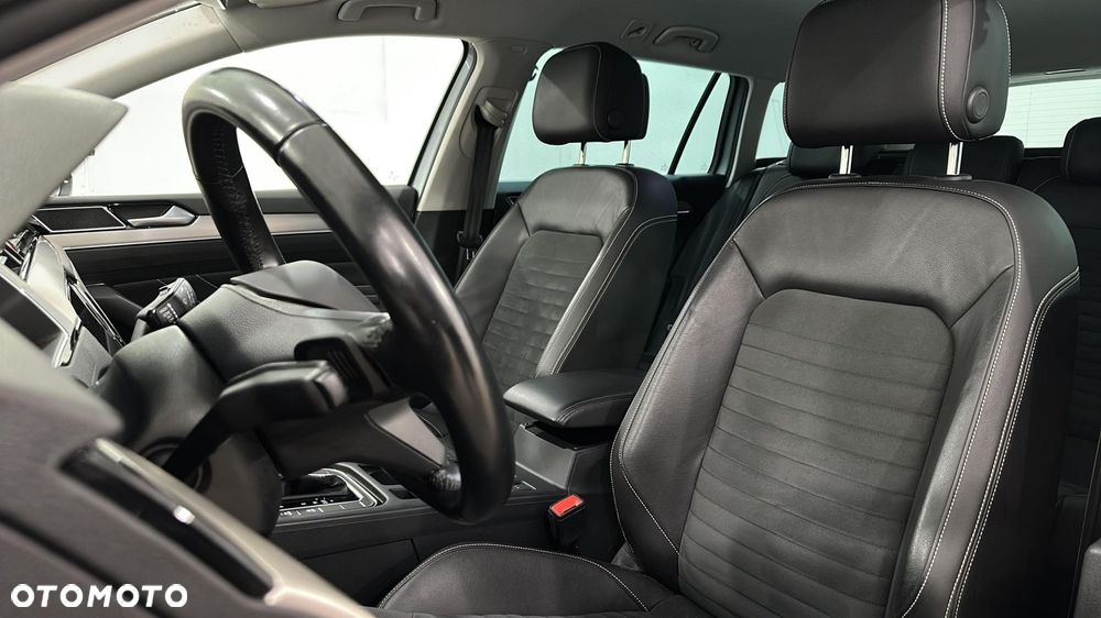 Volkswagen Passat - 11