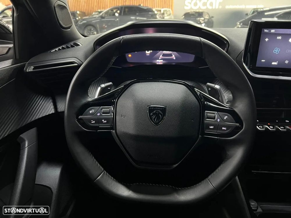 Peugeot 2008 1.2 Hybrid Allure e-DCS6 - 17