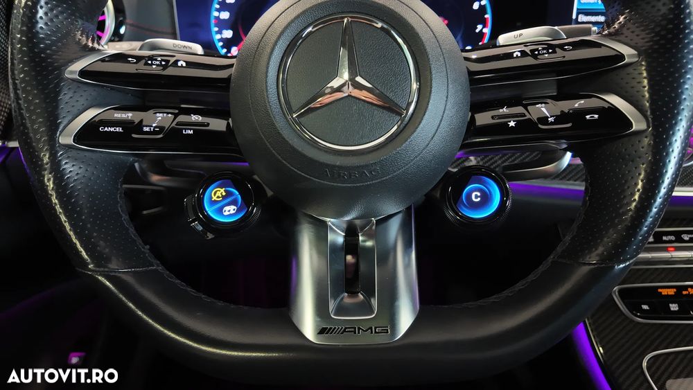 Mercedes-Benz E AMG 53 4Matic+ Coupe AMG Speedshift TCT-9G - 25