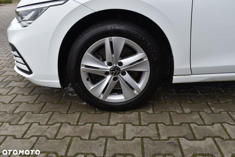 Volkswagen Golf - 38