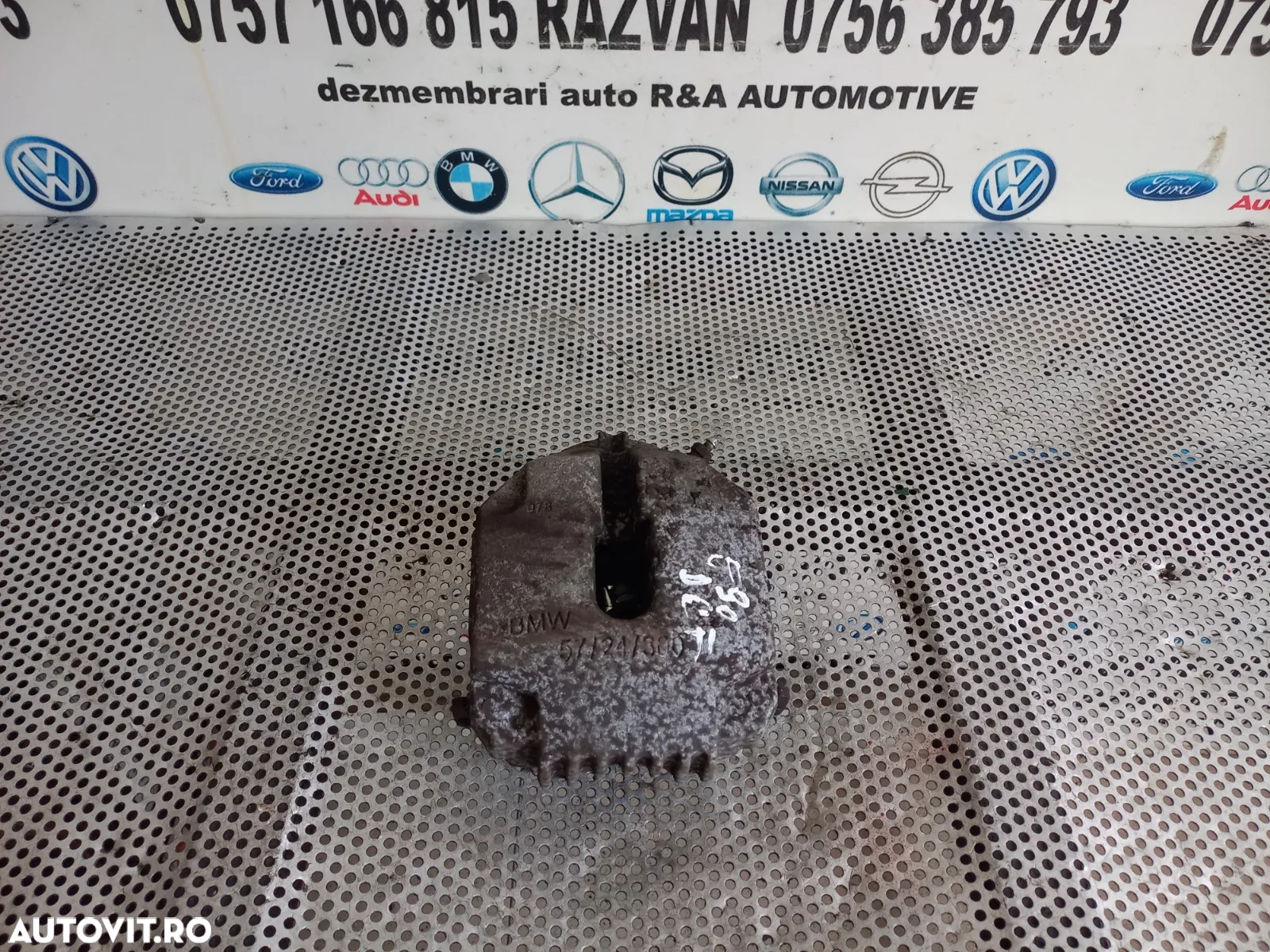 Etrier Fata Bmw E90 E91 E92 E93 E87 E81 E82 Dreapta - Dezmembrez Bmw - Dezmembrari Arad - 5