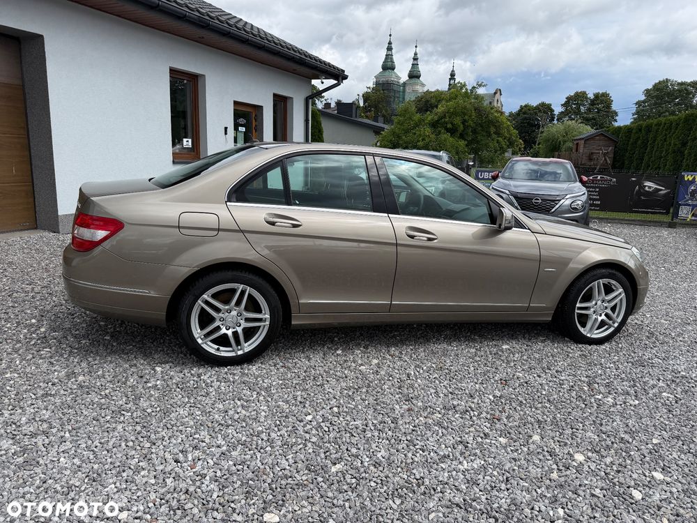 Mercedes-Benz Klasa C 200 Kompressor Elegance - 24