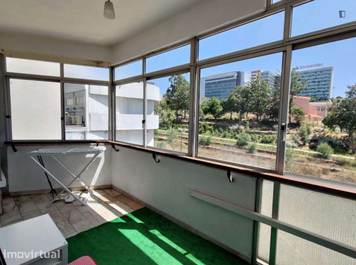Quarto - localizado em Sete Rios Lisbon - Grande imagem: 4/32