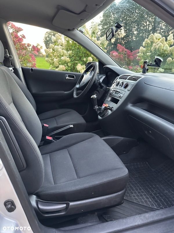 Honda Civic 1.4i S - 9