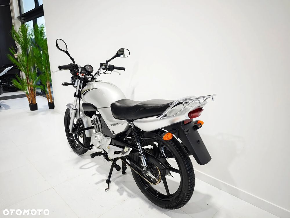 Yamaha YBR - 11