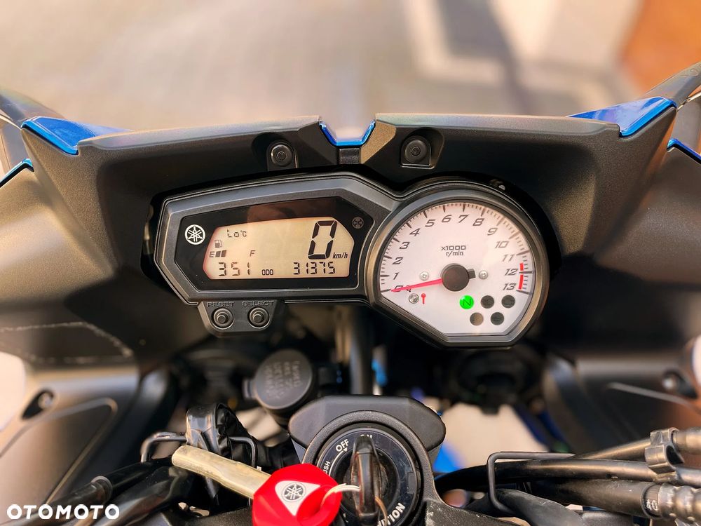 Yamaha FZ8 - 9