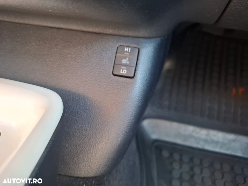 Toyota Prius - 20