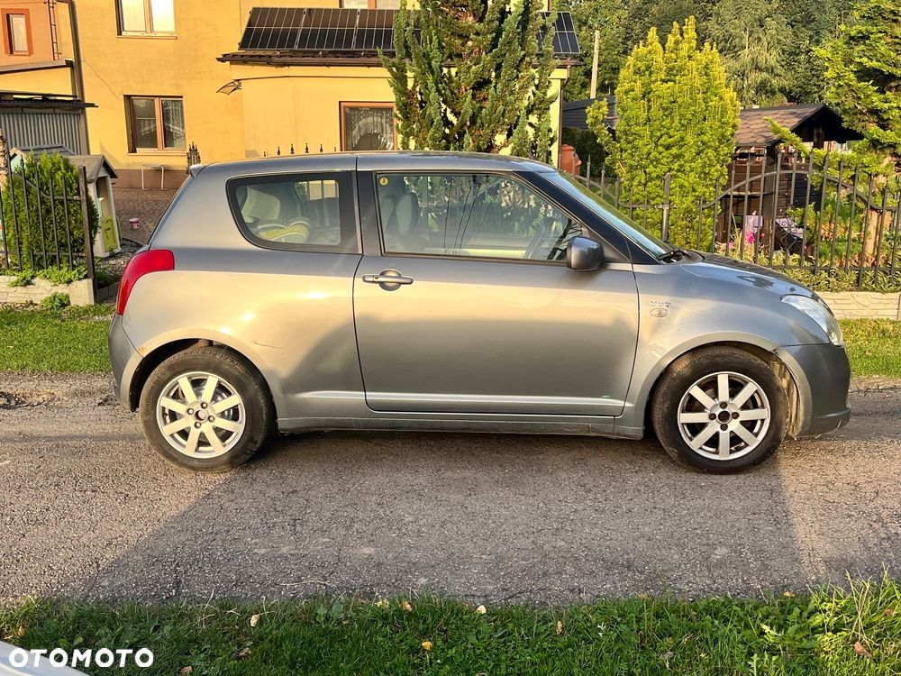 Suzuki Swift 1.5 Comfort - 4
