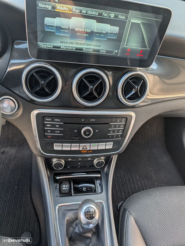 Mercedes-Benz CLA 180 d AMG Line - 15