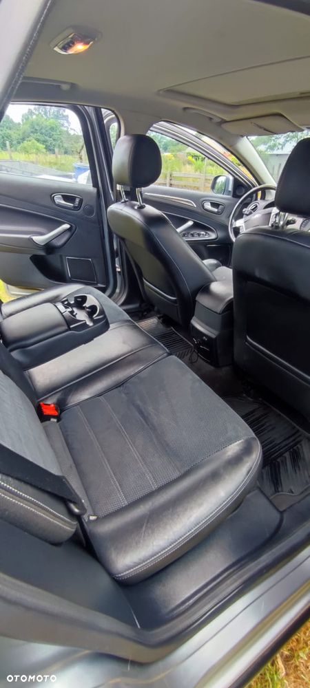 Ford Mondeo 2.5 Black Magic - 14