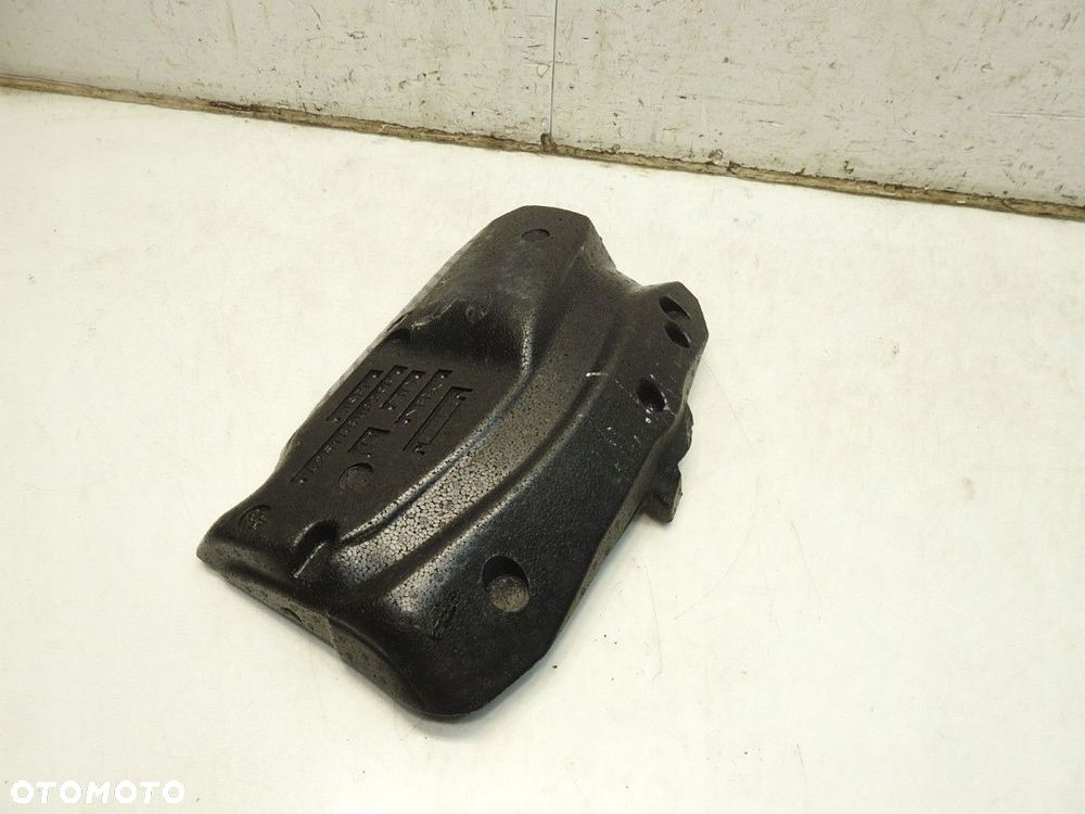 STYROPIAN PODŁOGI PRAWY PRZÓD MERCEDES R W251 A2516840296 - 3