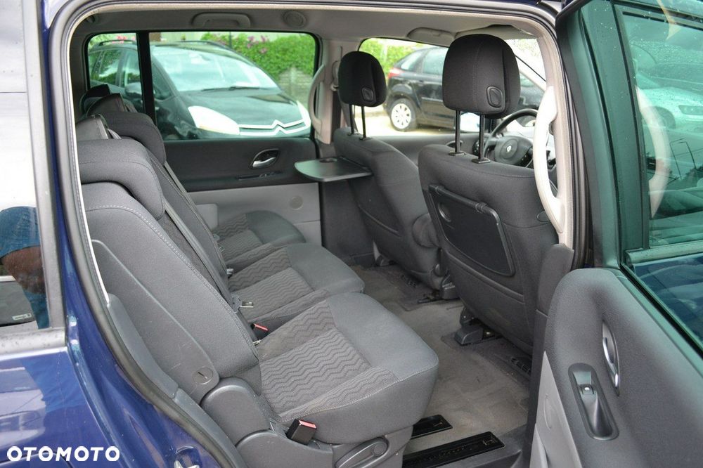 Renault Espace 2.0 Navitech - 9