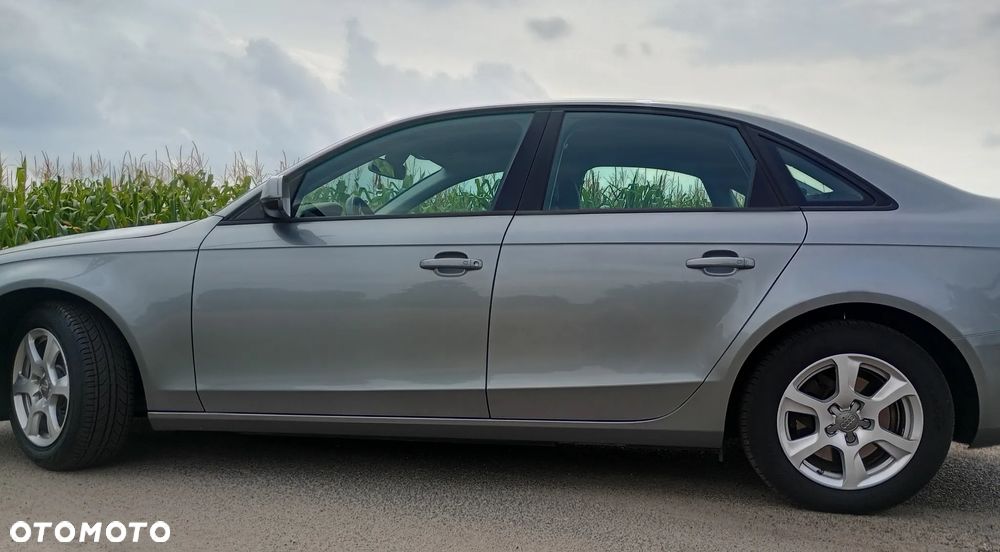 Audi A4 Limousine - 15