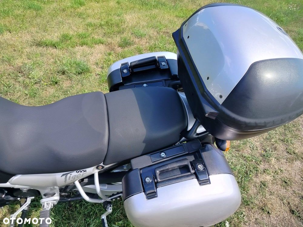Triumph Tiger - 12