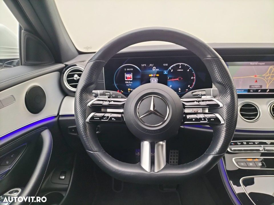 Mercedes-Benz E - 11