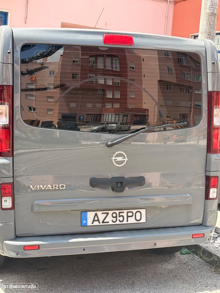 Opel Vivaro — fotografia 4