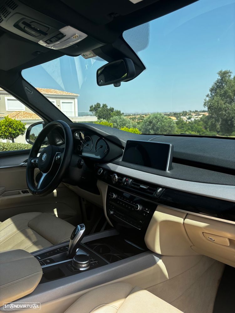 BMW X5 xDrive40e — fotografia 19
