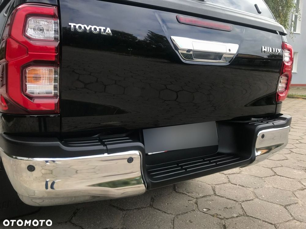 Toyota Hilux 2.8 D-4D Double Cab SR5 4x4 - 11
