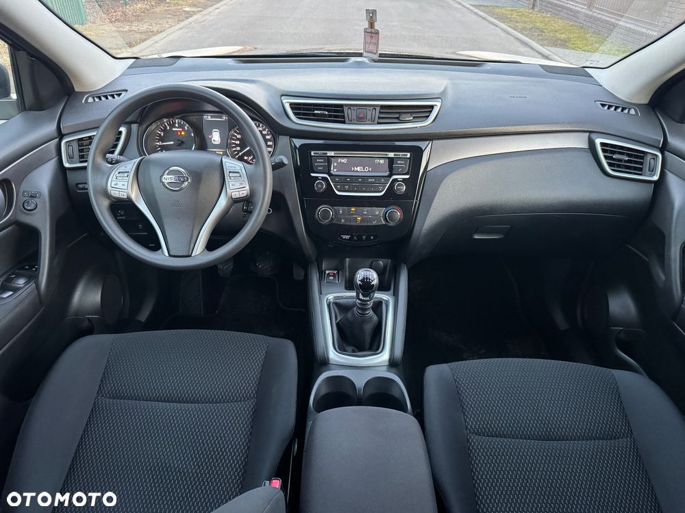 Nissan Qashqai 1.2 DIG-T N-Vision - 9