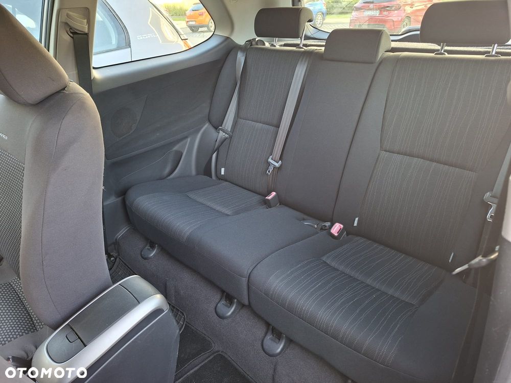 Toyota Auris - 13