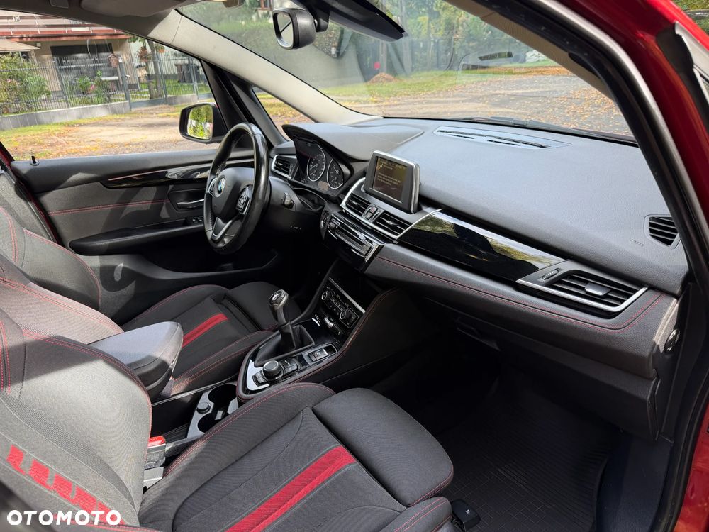 BMW Seria 2 216d Luxury Line - 33