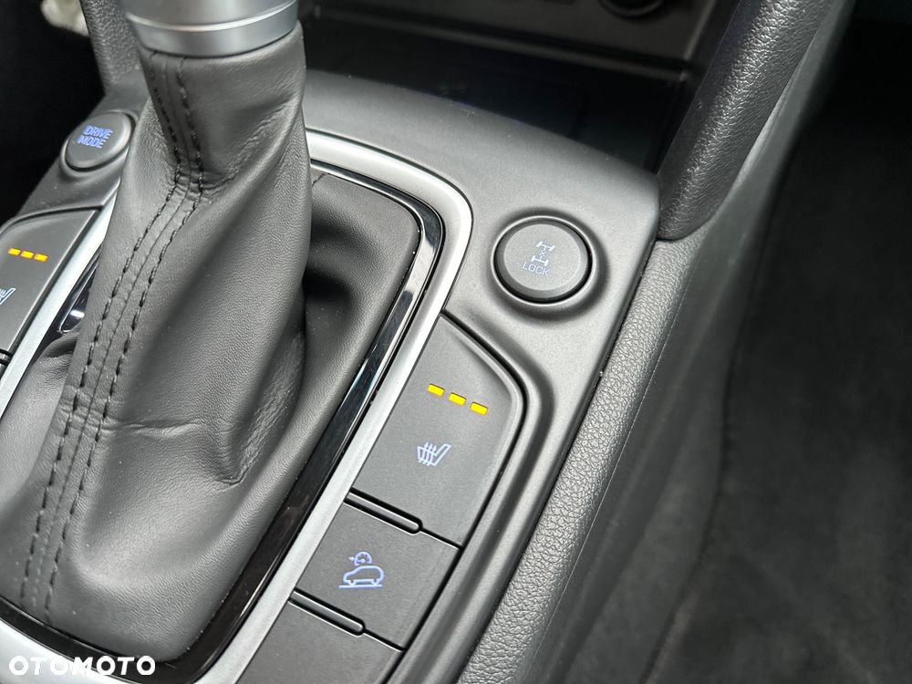 Hyundai Kona 1.6 T-GDI DCT 4WD Premium - 31