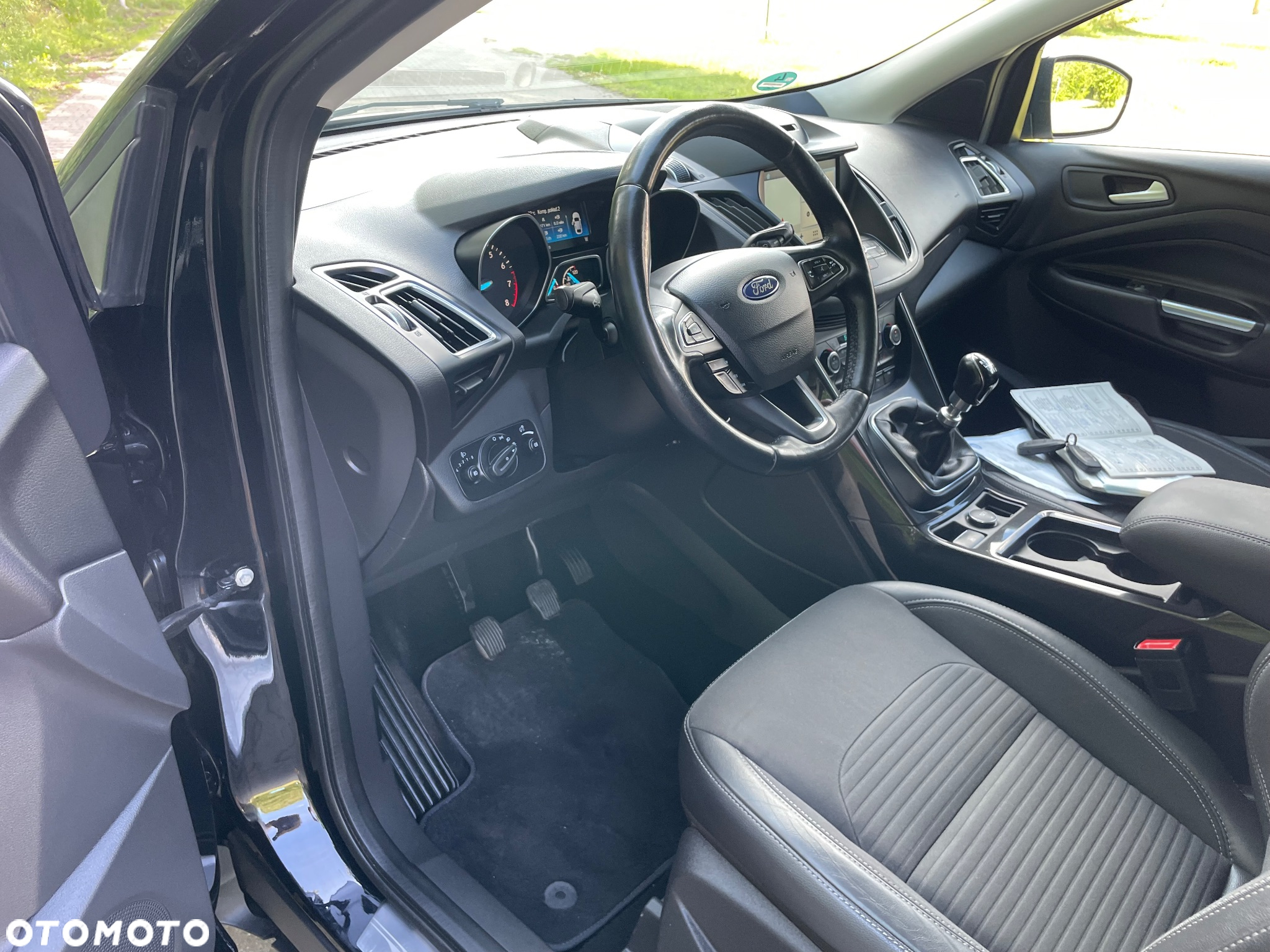 Ford Kuga 1.5 EcoBoost 2x4 Titanium - 21