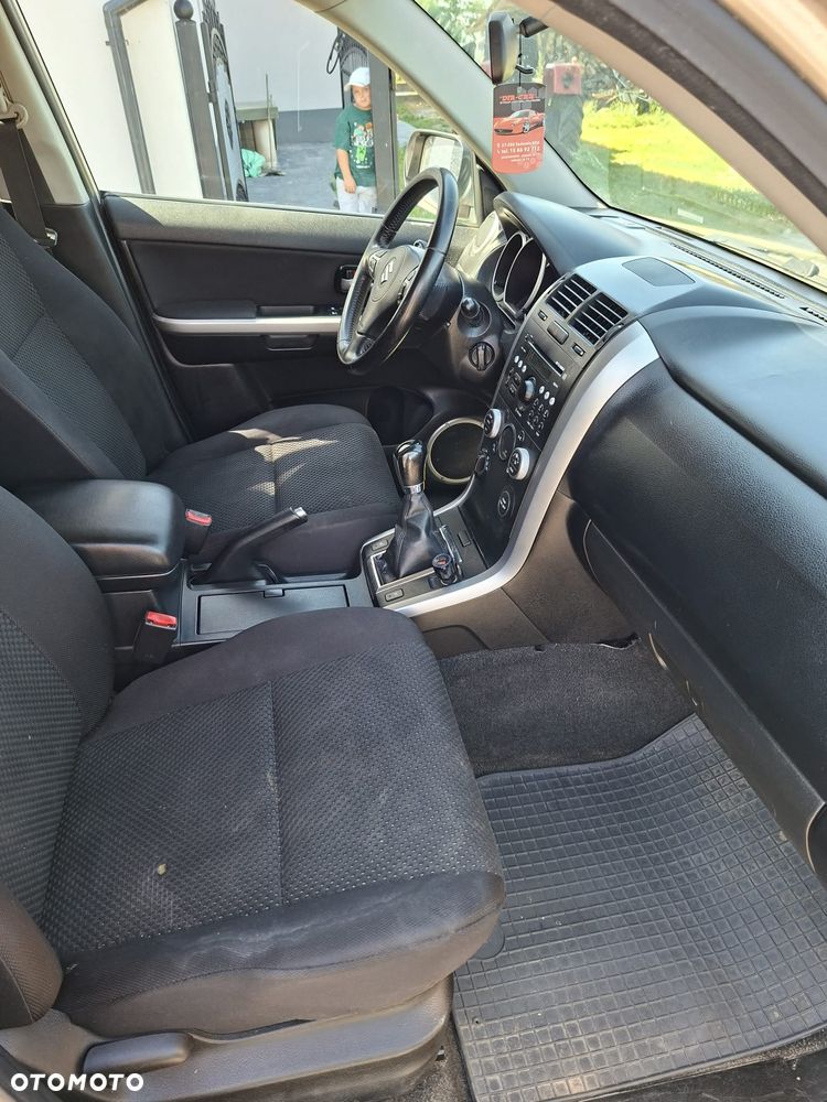 Suzuki Grand Vitara - 7