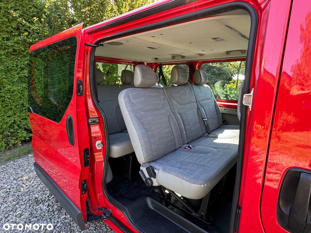 Renault Trafic L1H1 Passenger Lux - 24