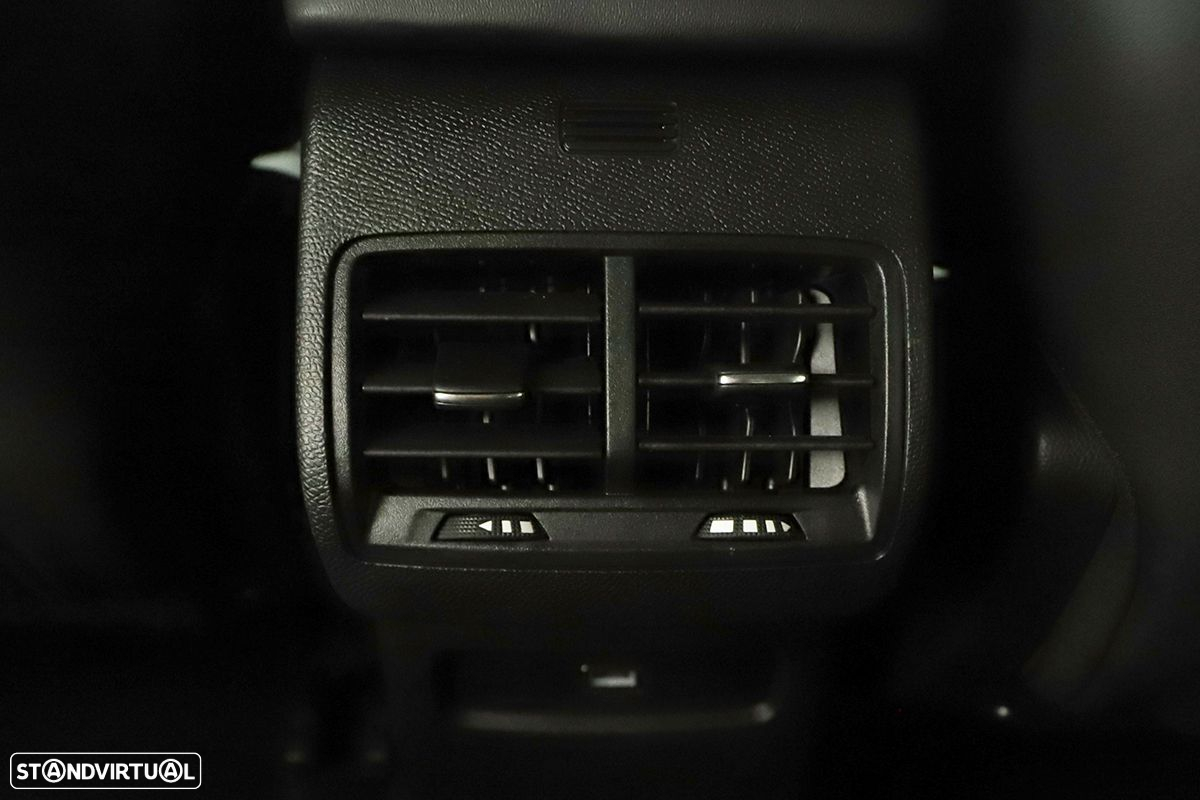 Citroën C4 1.2 PureTech Max EAT8 - 21