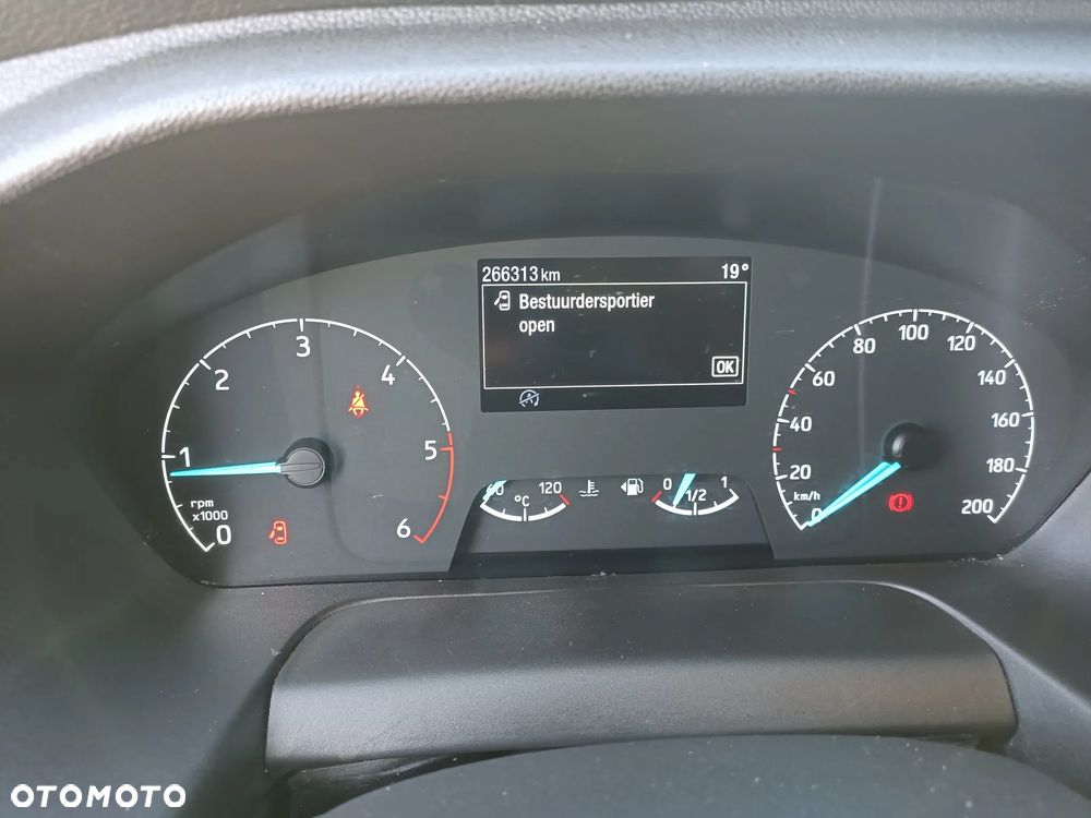 Ford Transit 130KM Kontener Izoterma Winda 750kg - 19