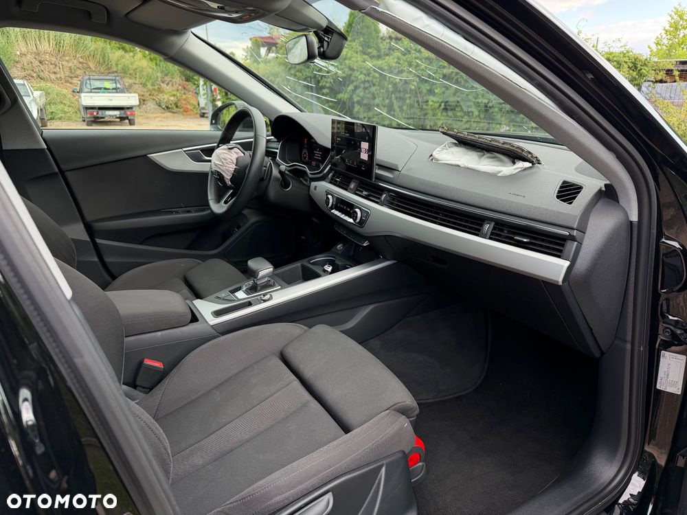Audi A4 Limousine - 16