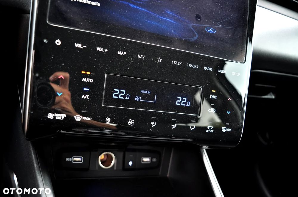 Hyundai Tucson 1.6 T-GDi HEV Executive 2WD - 35