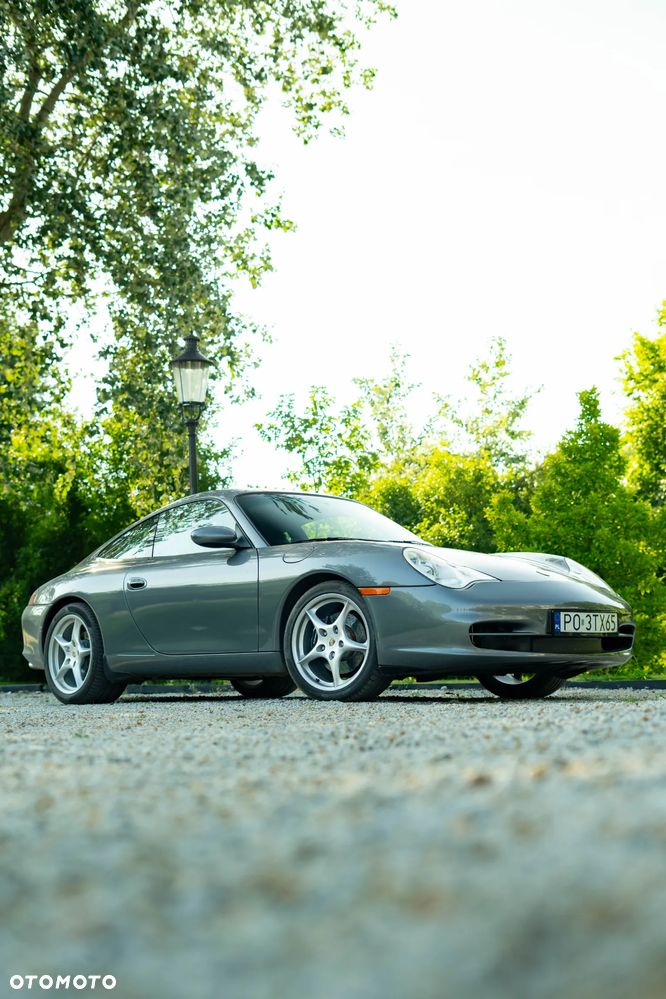 Porsche 911 Carrera - 7