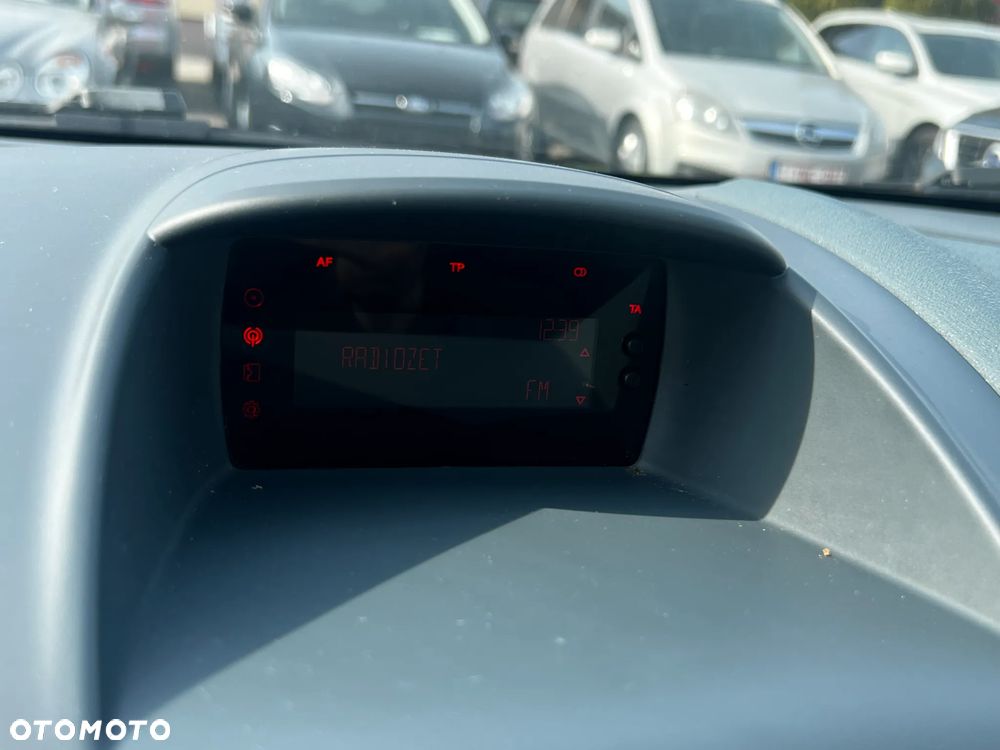 Ford Fiesta 1.25 Ambiente - 18