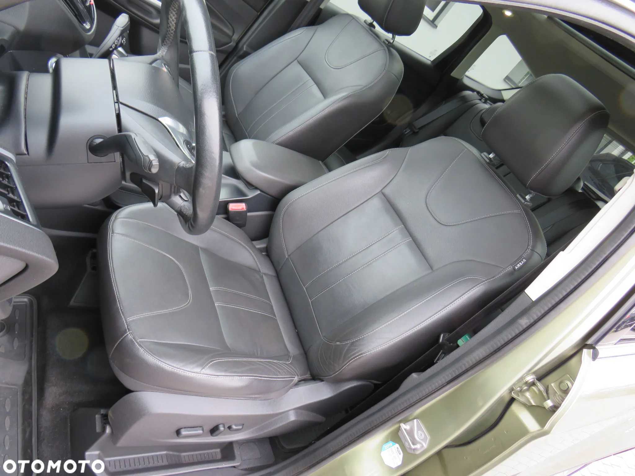 Ford Kuga 2.0 TDCi 4x4 Individual - 27