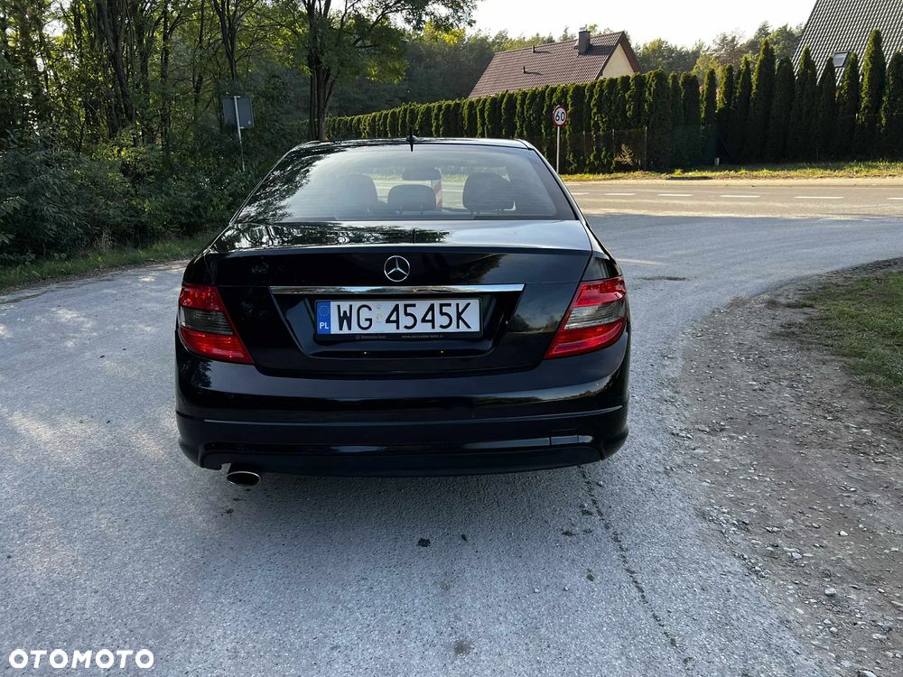 Mercedes-Benz Klasa C 220 CDI BlueEff 4-Matic Avantgarde - 6