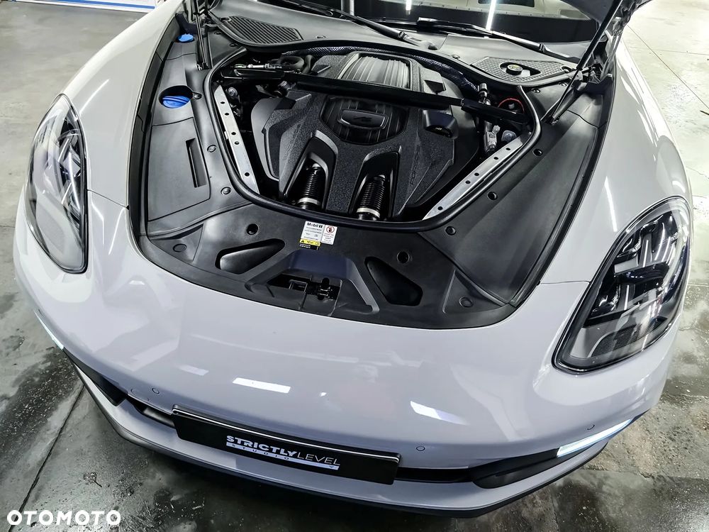 Porsche Panamera 4 - 5