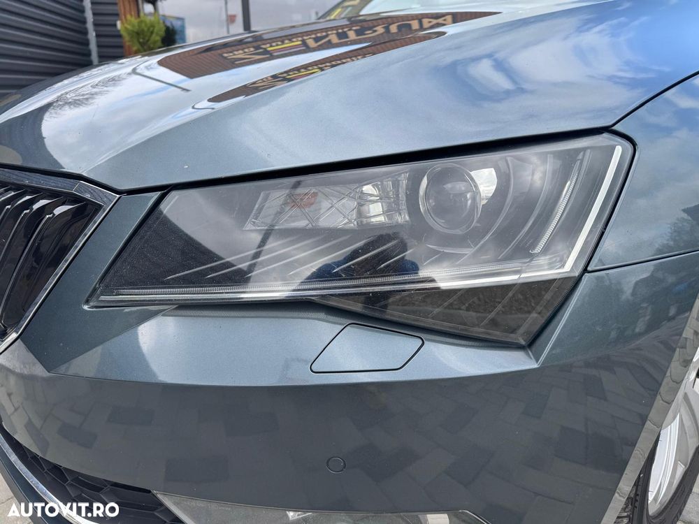 Skoda Superb 2.0 TDI DSG Active - 13