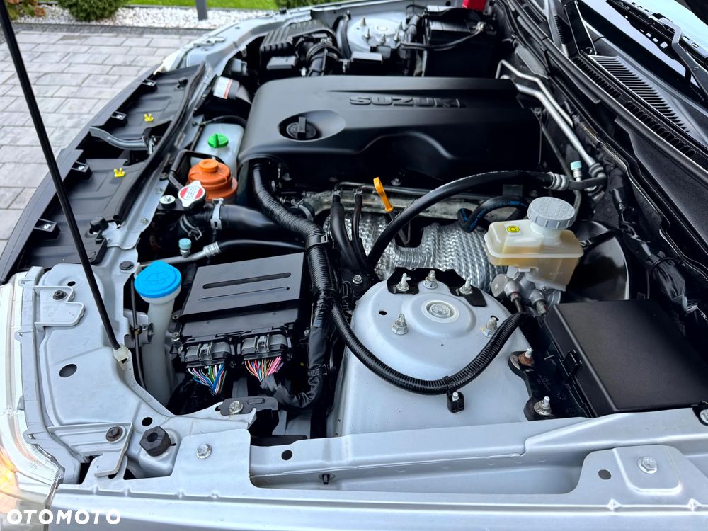 Suzuki Grand Vitara 2.4 Premium EU5 - 22