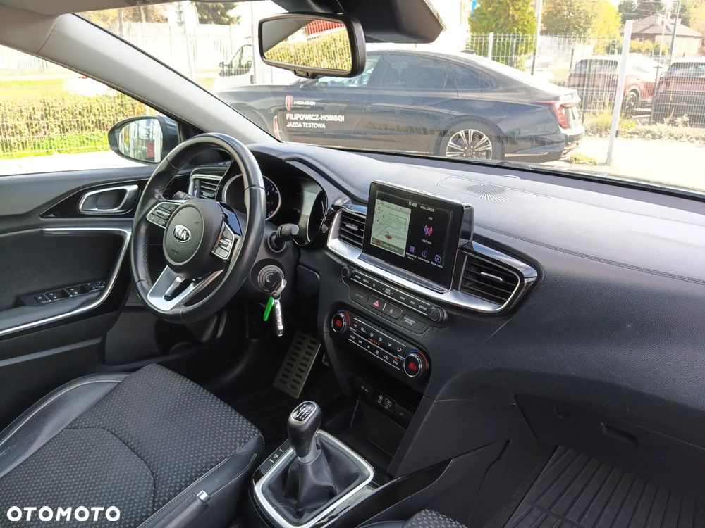 Kia Ceed 1.4 L Business Line - 12