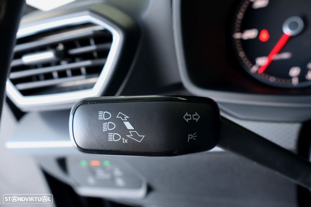 SEAT Leon ST 2.0 TDI Style Edição Fiscal - 17