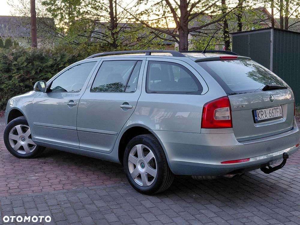 Skoda Octavia 2.0 TDI DPF FAMILY 4x4 - 9