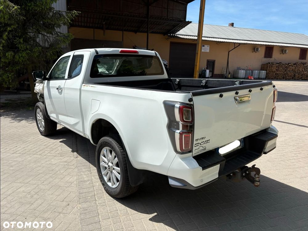 Isuzu D-MAX - 7