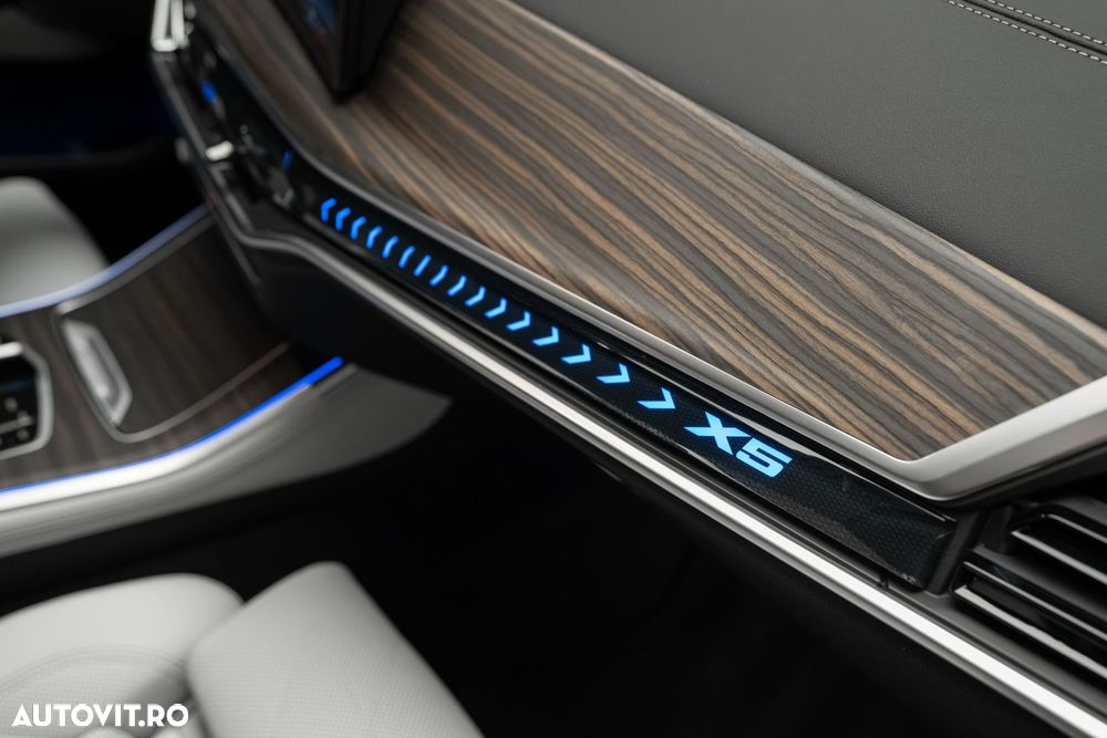 BMW X5 xDrive30d - 37