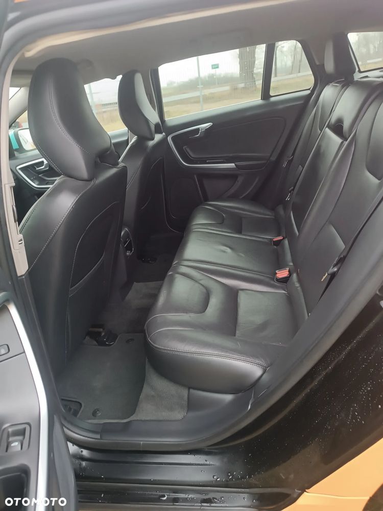 Volvo S60 D3 Drive-E Dynamic Edition (Momentum) - 19